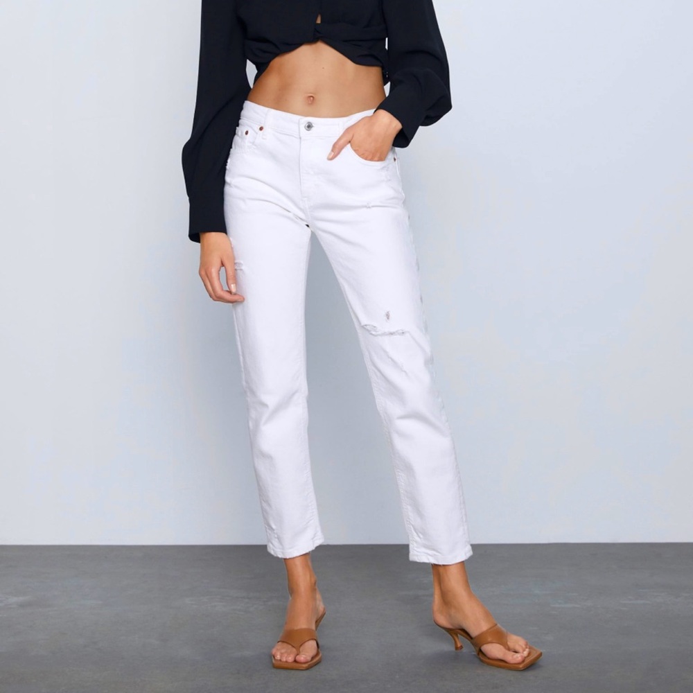 ZARA SLIM BOYFRIEND OFF-WHITE JEANS {NWT}